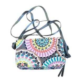 VERA BRADLEY All in 1 Crossbody in Reactive Sunny Medallion Print - NWOT